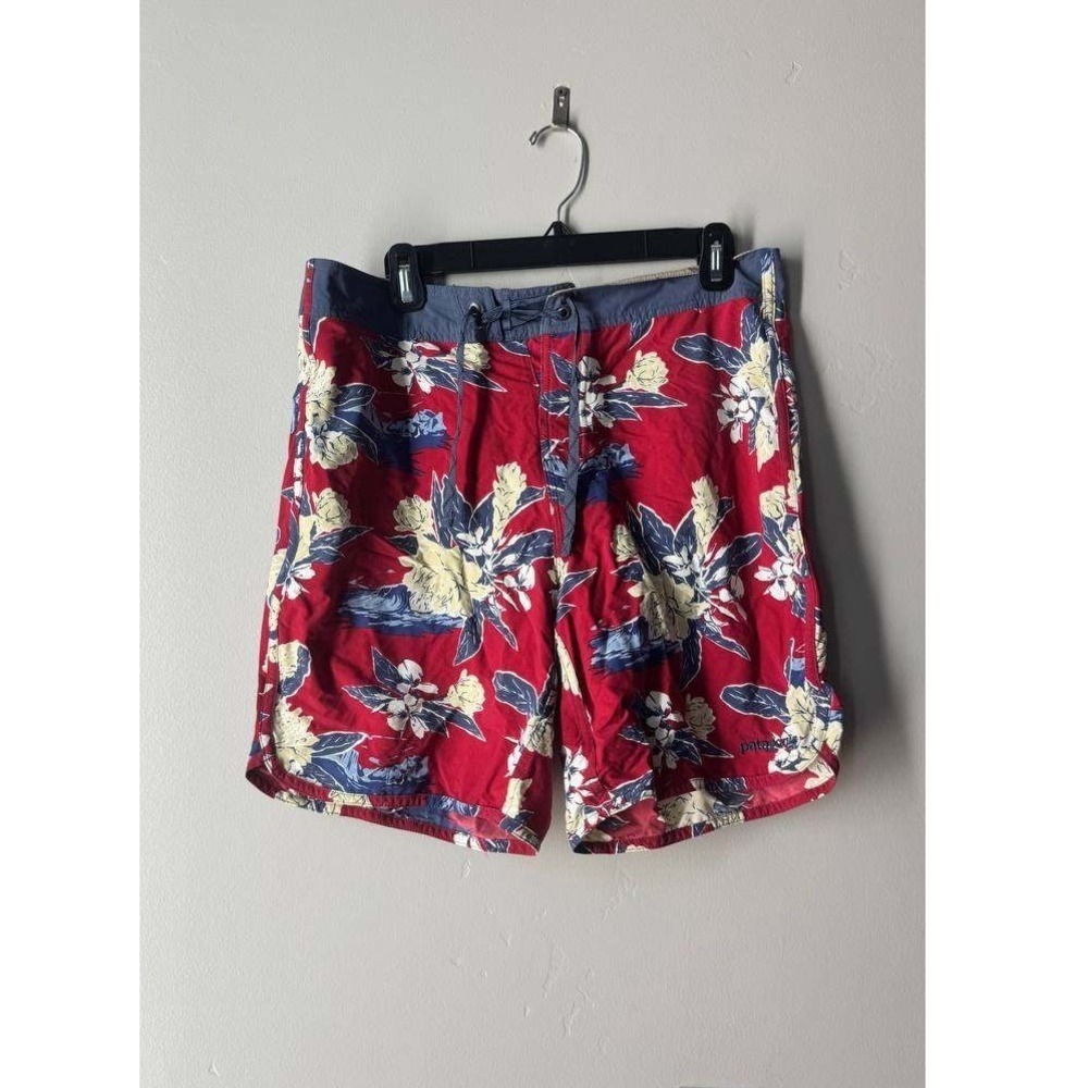 Patagonia Red Hawaiian Tropical Swim Trunks Board Shorts 32 Resortwear Beach
